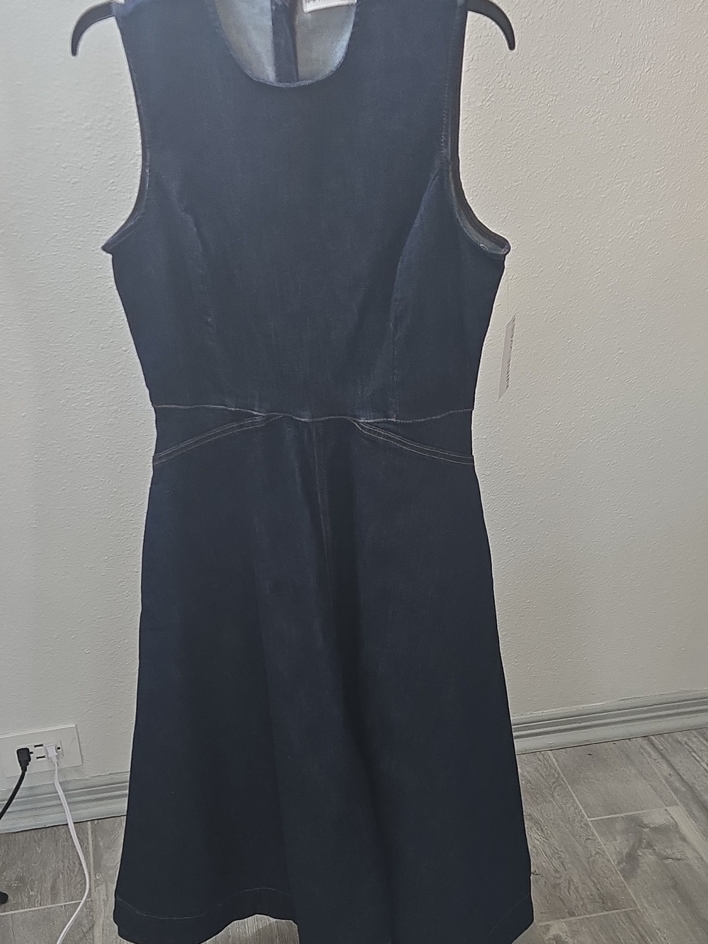 Nine West Jean Sleeveless Midi Dress